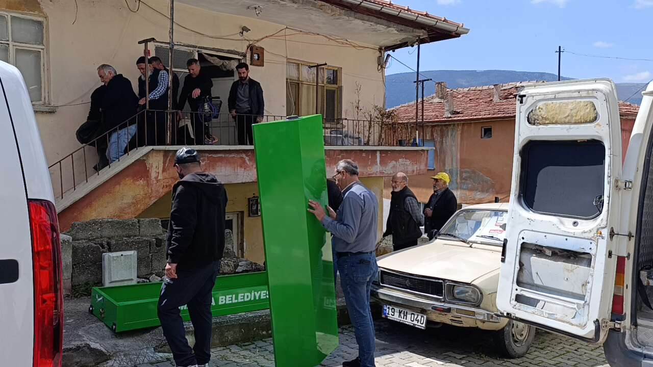 Aynı evde 4 bin günde 4 büyük acı 5